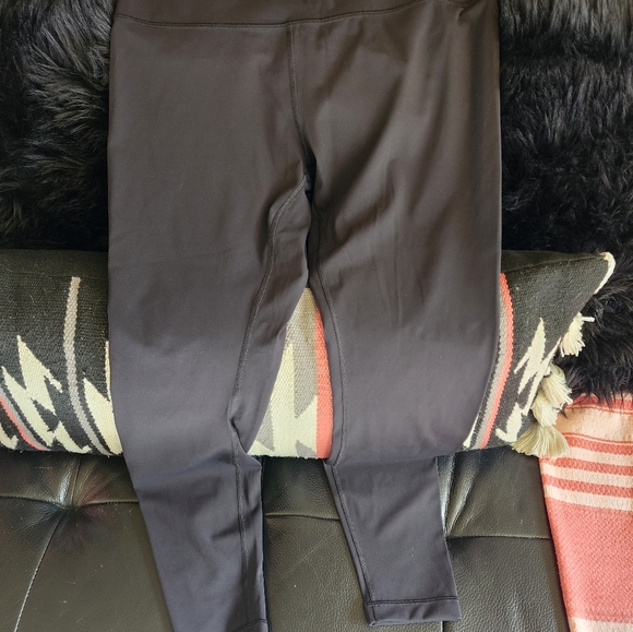 SOLD Pair of Lululemon Yoga Pants Rare Size 14 (New without tags) - Picture 4 of 7